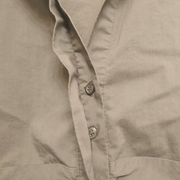 New York & Company Stretch Fitted Button Up Top - Picture 4 of 7
